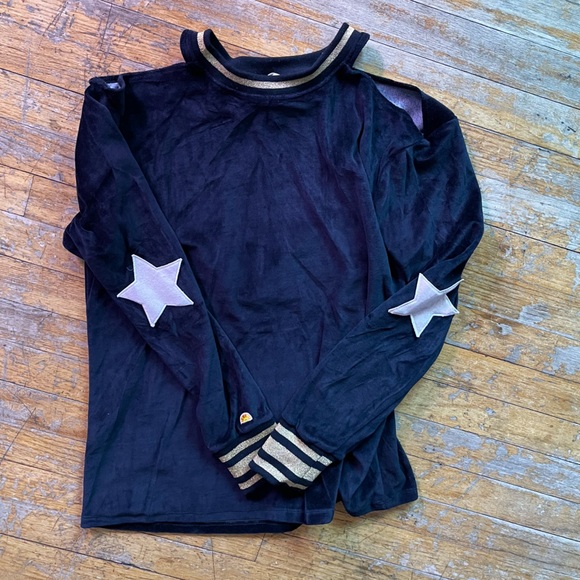 Cold Shoulder Velour Star Elbow Sweatshirt - Picture 3 of 5